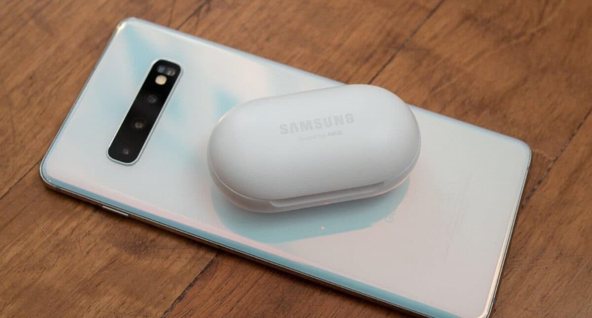 Reverse wireless charging