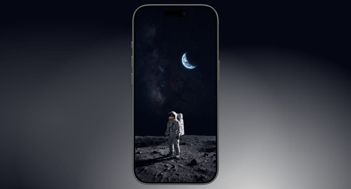 Astronaut on Moon in 4K