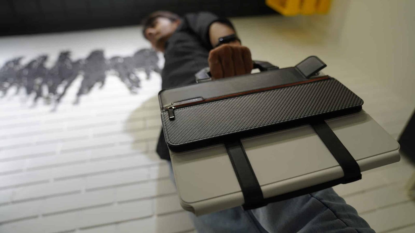 Pitaka-Flipbook-Case-review-3