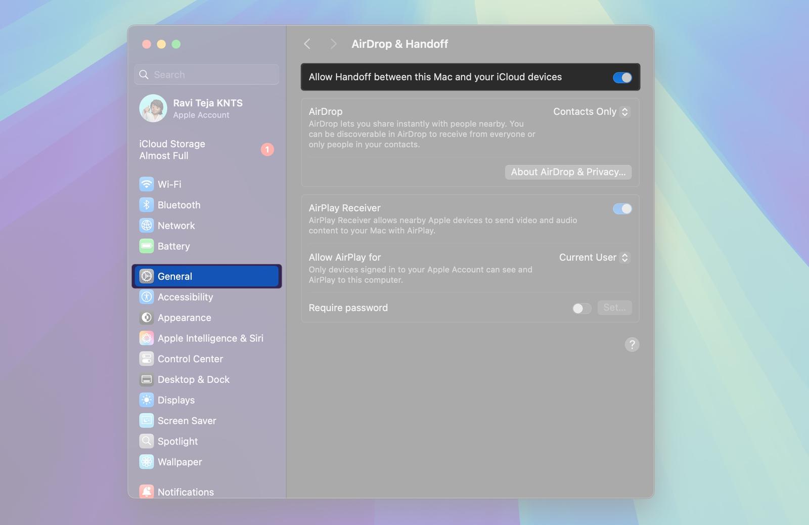 Enabling the Handoff feature in macOS System Settings app.