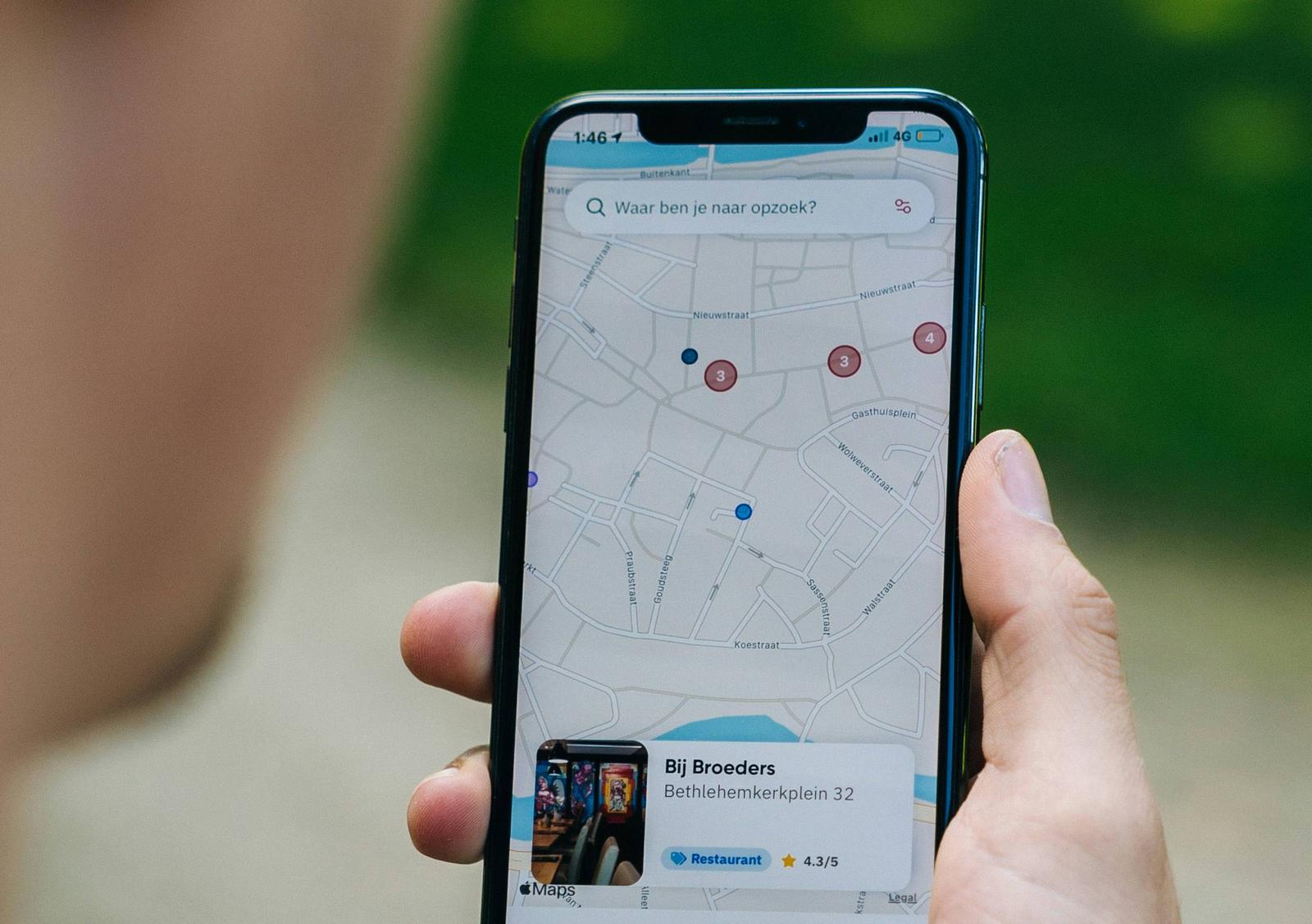 Apple Maps smart search