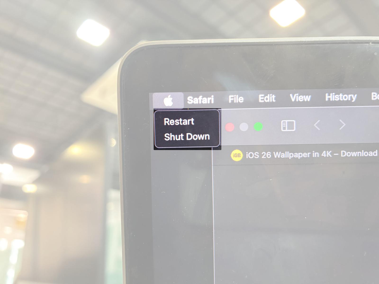 Access restart and shutdown option from Apple menu on Mac