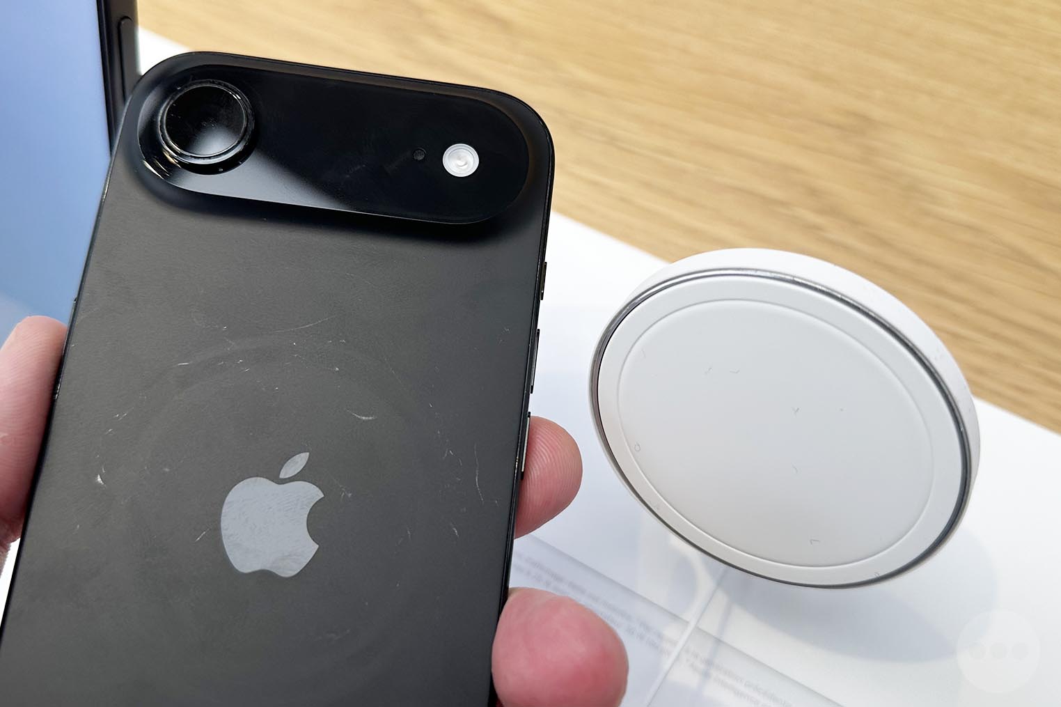 Apple Fixes iPhone 17 ‘Scratchgate’ With a Simple MagSafe Update ...