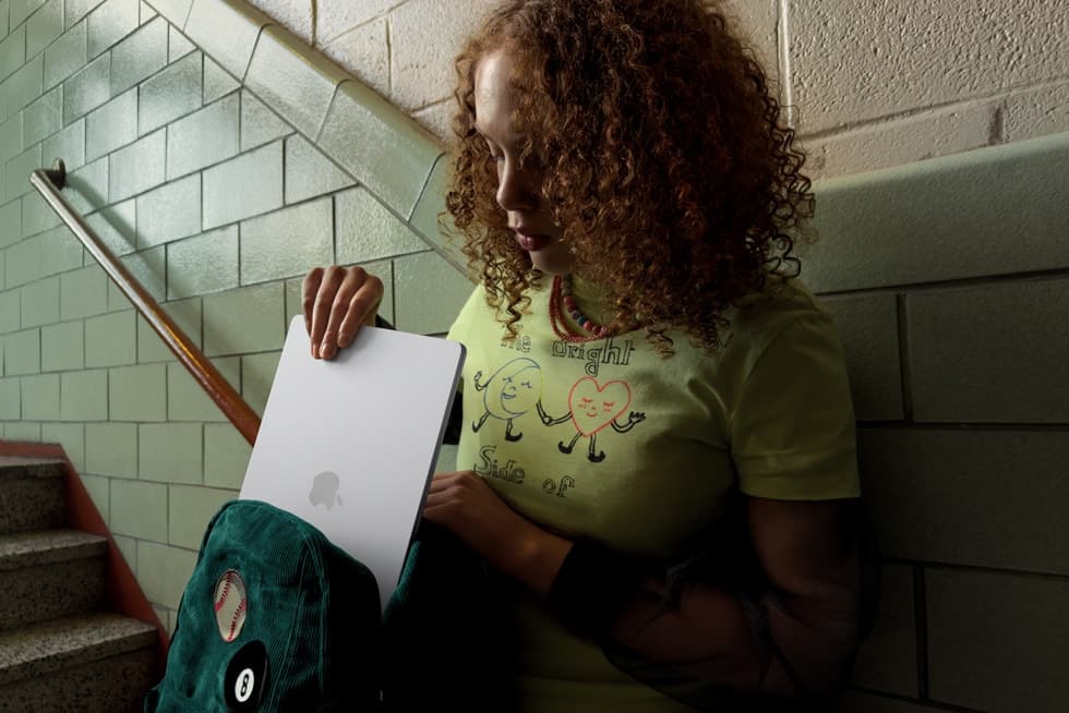 MacBook Air M5 Design and Display