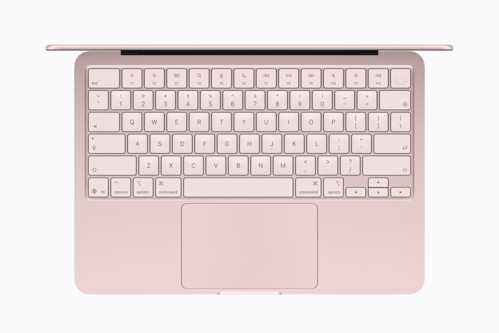 MacBook Neo Display, Ports, and Hardware