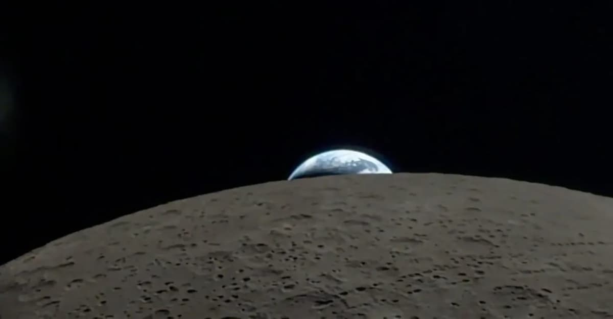 nasa-artemis-ii-earthset
