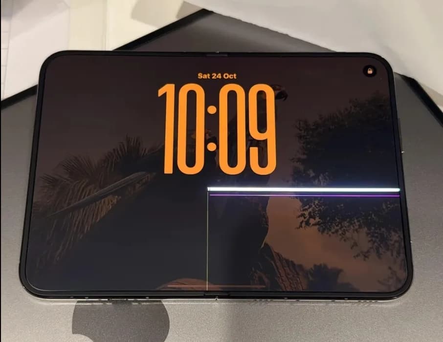 iPhone Duo displays are cracking