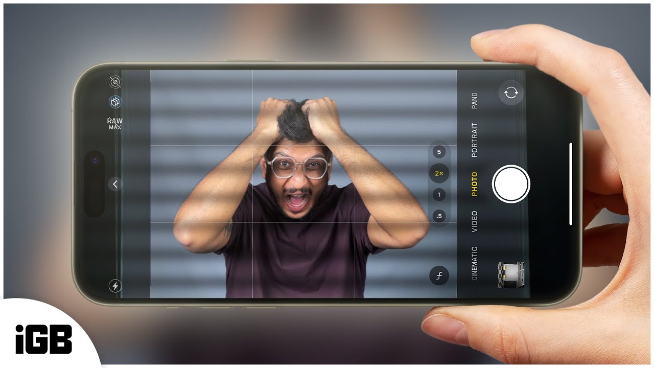 iPhone Camera Blinking? 7 Ways to Fix It (2024)