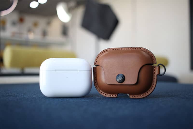 Airsnap pro leather case for airpods pro from twelve south