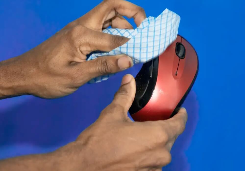 Clean your Mouse