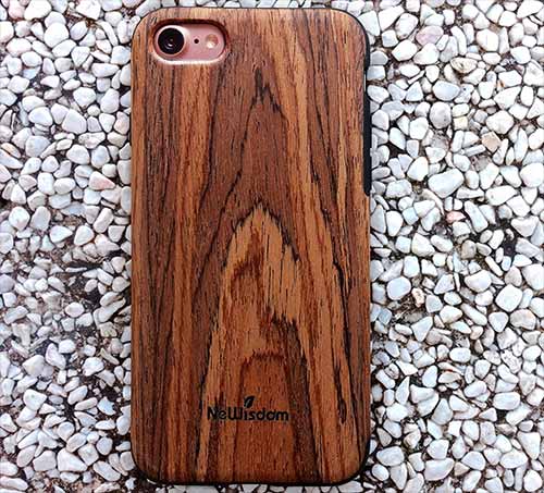 NeWisdom iPhone 7 Wooden Case