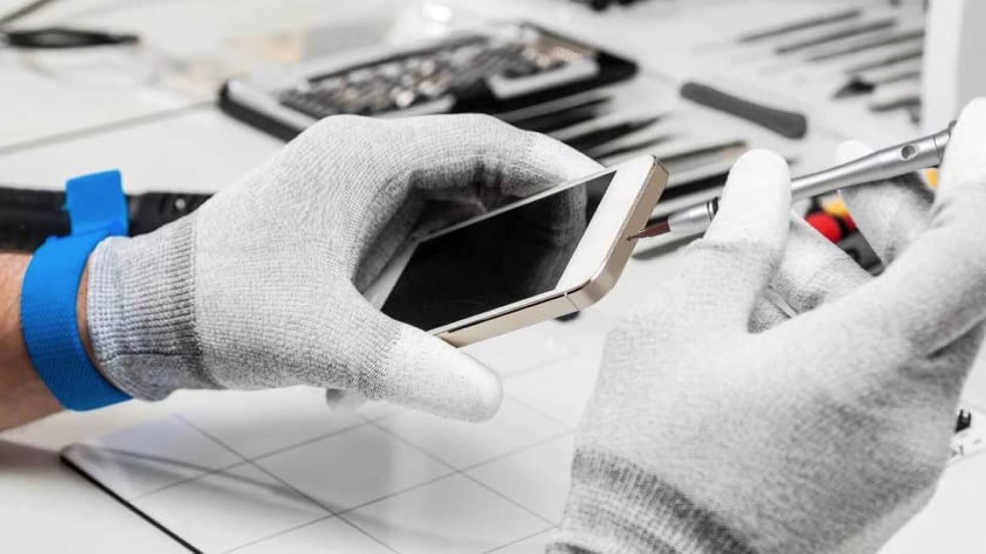 Best iPhone Repair Kits in 2024 - 85