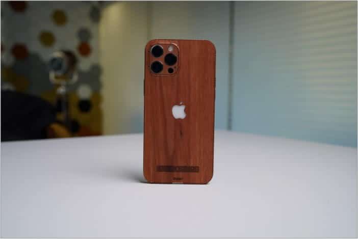 Toast iPhone 12 wooden case review  The thinnest wood case - 31