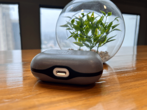 alto airpods pro case bottom design