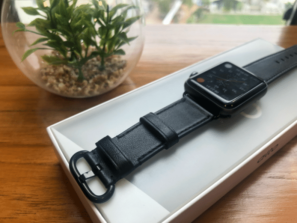 Alto apple watch band buckle close up