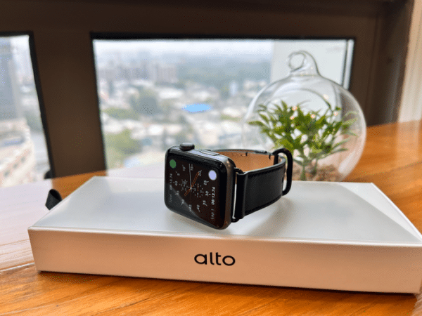 Alto Apple Watch Leather Band 3 600x450 1