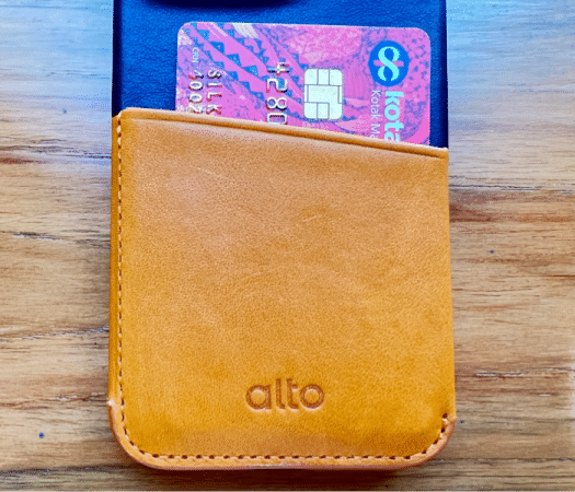 alto metro leather wallet case close up