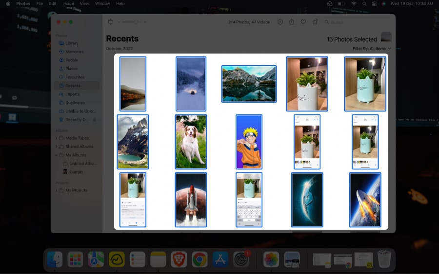 Pilih foto yang ingin anda sembunyikan dalam Photos pada Mac