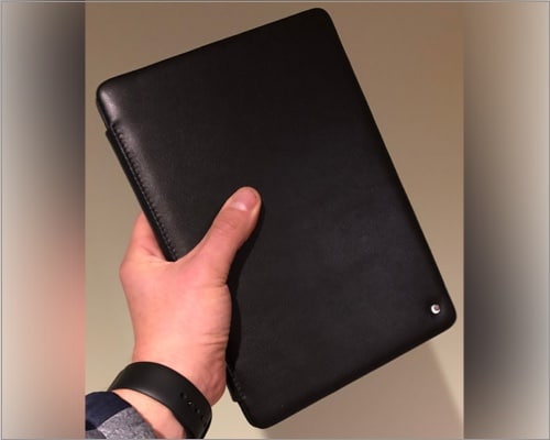 Noreve iPad leather case