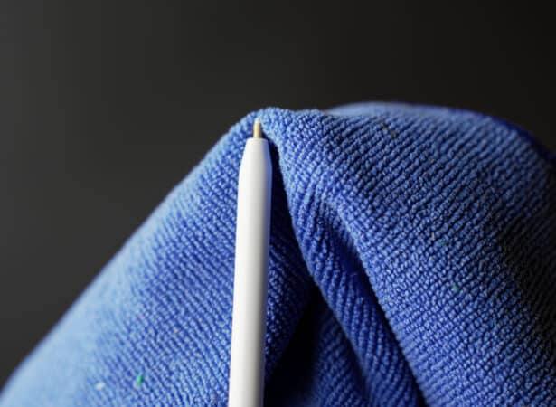 How to clean iPad Screen and its accessories - 10