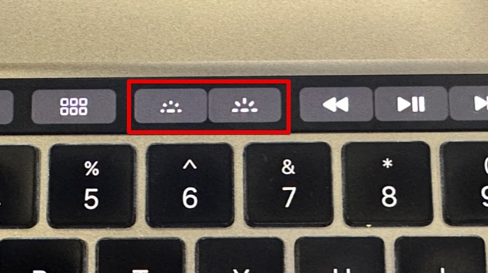 Turn on or off keyboard backlight on MacBook Pro with Touch Bar