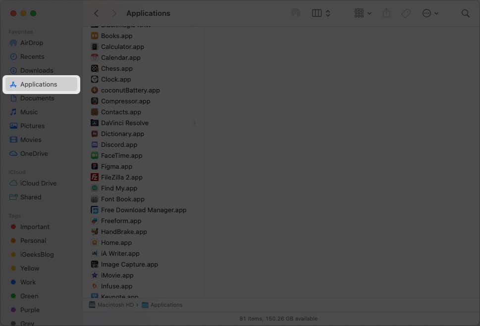 Pilih folder Aplikasi dalam Finder pada Mac