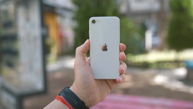 Which iphone should sales i buy quiz