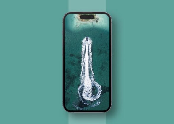 Download Cool Dynamic Island Wallpapers in 4K for iPhone 16, & 15 Pro
