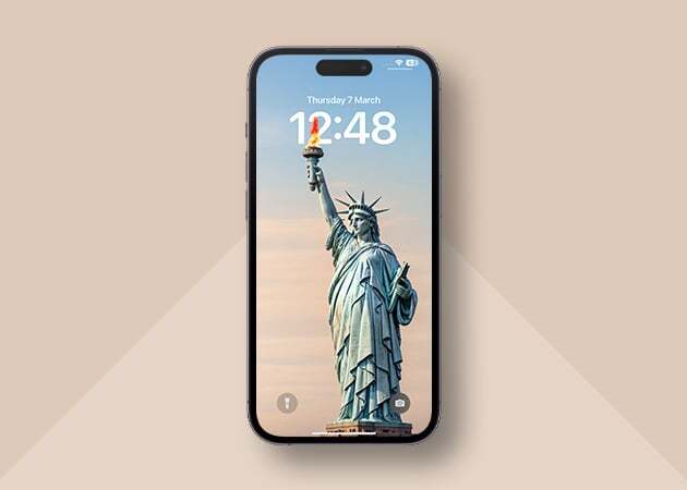 Ignited tatue of Liberty depth effect wallpaper