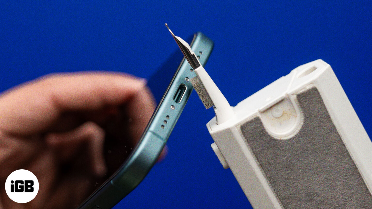 How to clean an iPhone’s charging port safely without damaging it