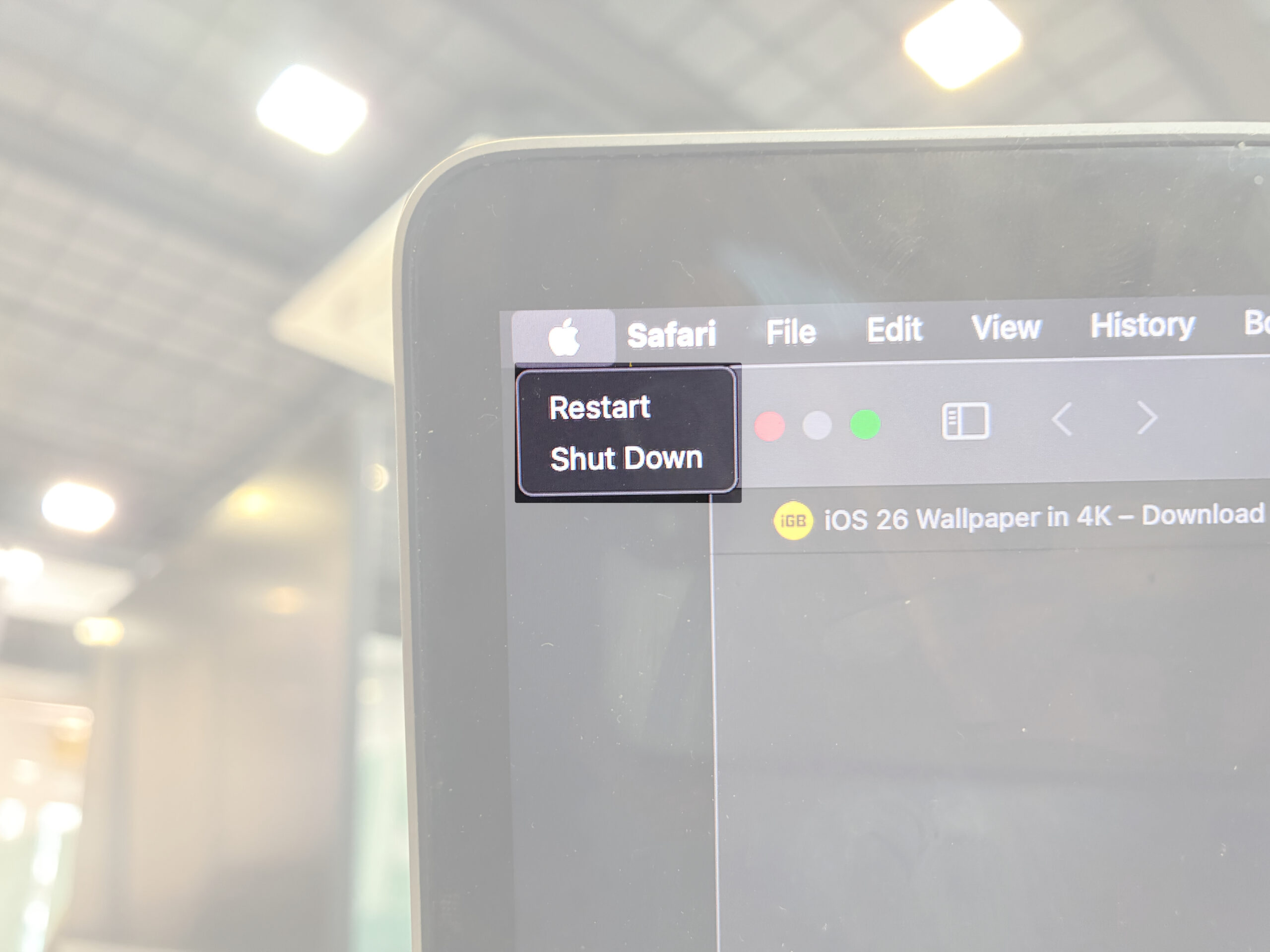 Access restart and shutdown option from Apple menu on Mac