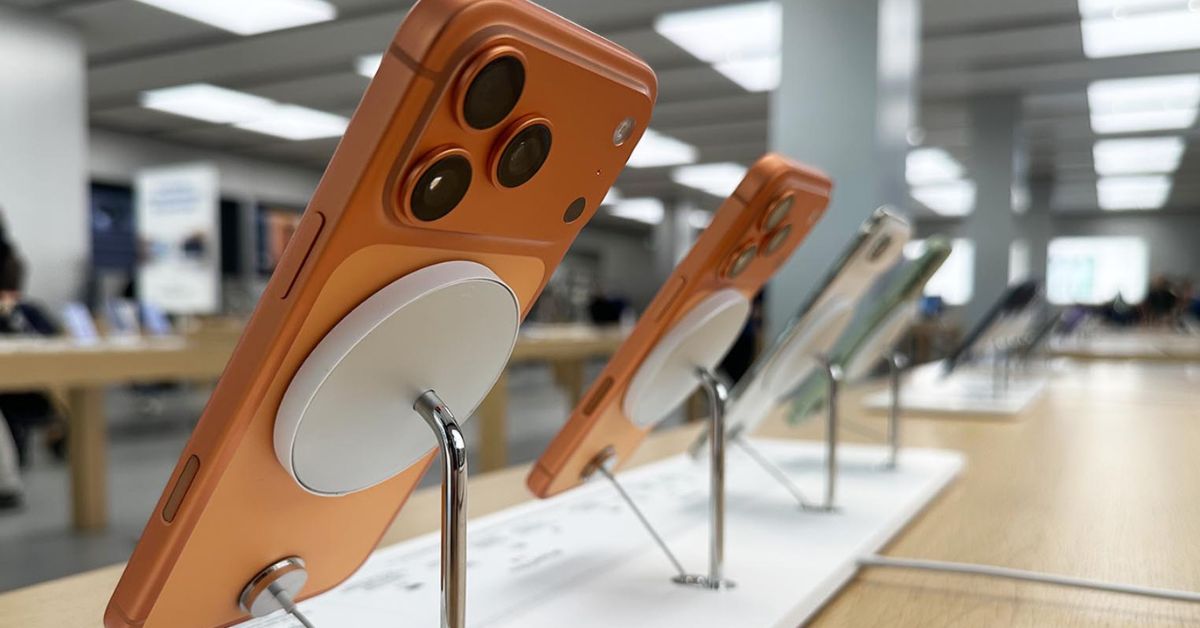 Apple fixes iphone 17 scratchgate with a simple magsafe update