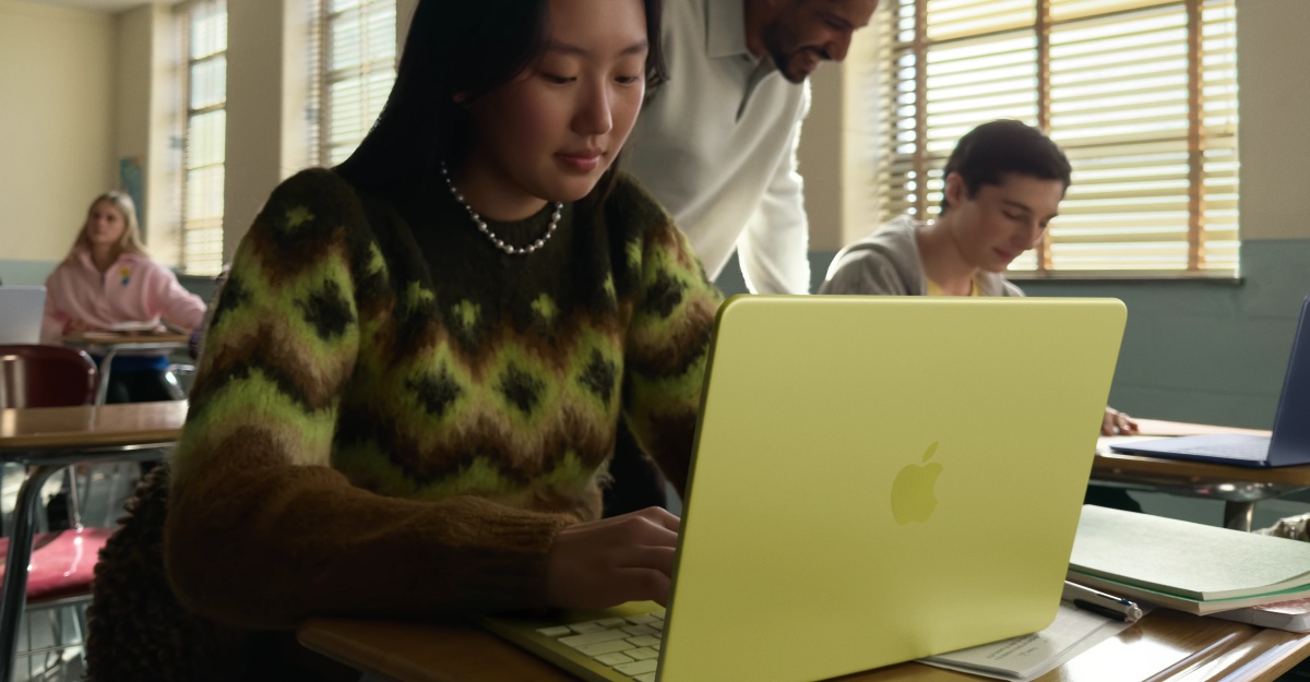 MacBook Neo Battery Cycle Limit Confirmed at 1,000