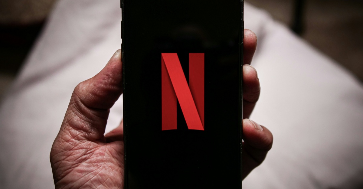 Netflix adds vertical video feed to its iPhone app as it pushes mobile discovery