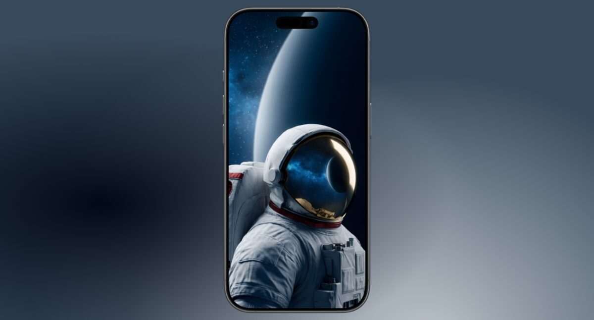 The close-up helmet reflection wallpaper