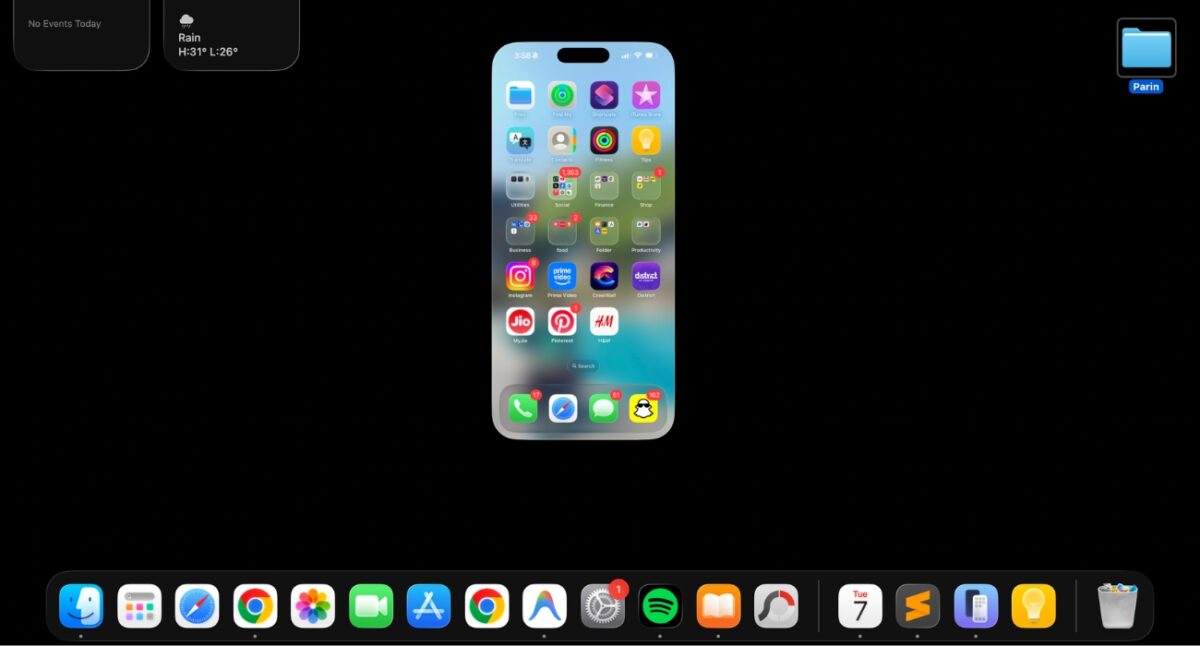 Resizable iPhone Mirroring window on macOS 27